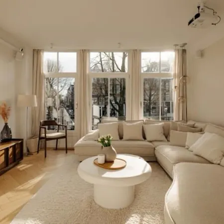 Luxe Canal House - Private Garden - 4br - Centre Ámsterdam