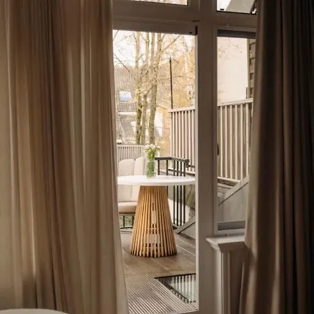 Luxe Canal House - Private Garden - 4br - Centre *