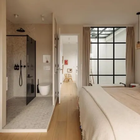 Luxe Canal House - Private Garden - 4br - Centre Amsterdam